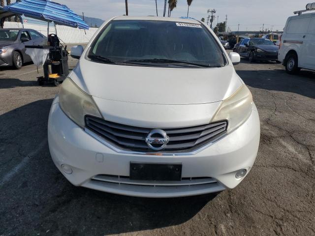 3N1CE2CP3EL366972 - 2014 NISSAN VERSA S WHITE photo 5