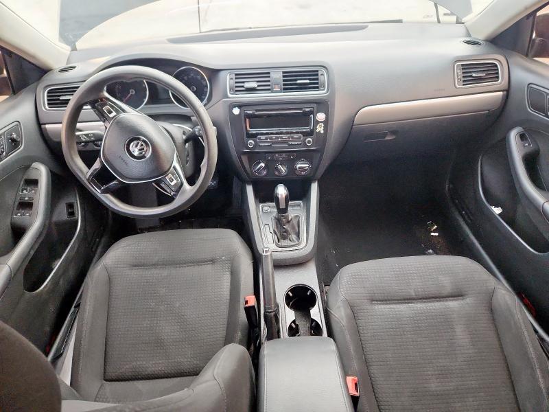 3VWD17AJ4FM352256 - 2015 VOLKSWAGEN JETTA SE შავი ფოტო 8