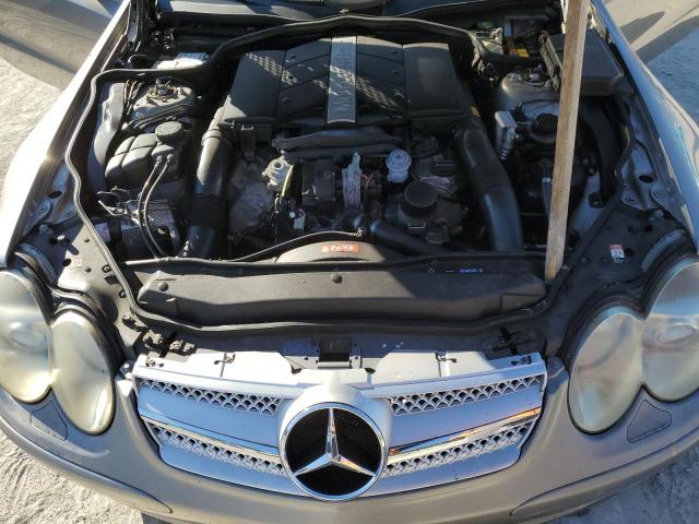 WDBSK75F74F079547 - 2004 MERCEDES-BENZ SL 500 ვერცხლისფერი ფოტო 11