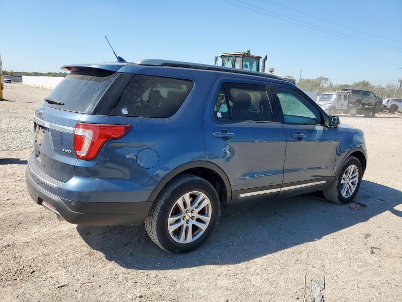 1FM5K8D87JGC15670 - 2018 FORD EXPLORER XLT BLUE photo 3