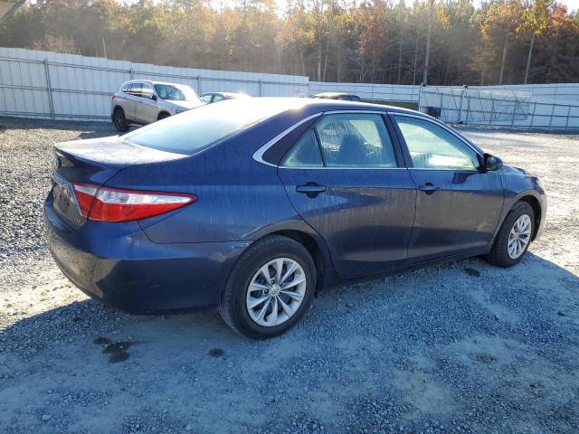 4T1BF1FK6HU709022 - 2017 TOYOTA CAMRY LE BLUE photo 3