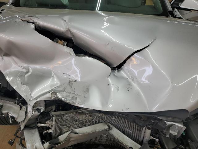 1G4GC5E3XCF361156 - 2012 BUICK LACROSSE Gümüş foto 11