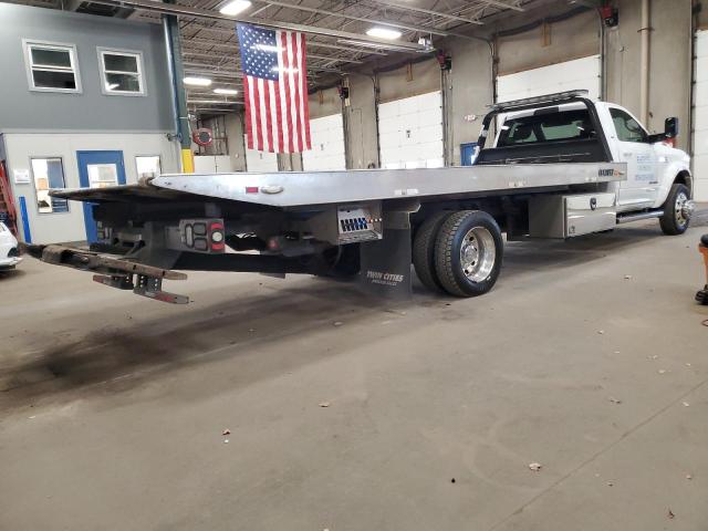 3C7WRNDL3MG585842 - 2021 RAM 5500 WHITE photo 3