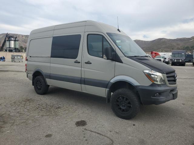 WD3FE7CD5JP645863 - 2018 MERCEDES-BENZ SPRINTER 2500 棕色 照片 4