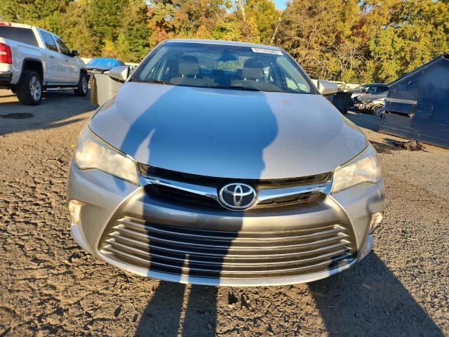 4T1BF1FK4HU345568 - 2017 TOYOTA CAMRY LE SILVER photo 5