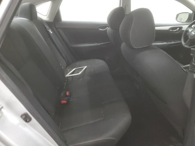 3N1AB7AP4JY313680 - 2018 NISSAN SENTRA S Gümüş foto 10