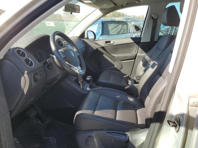 WVGAV7AX1AW522480 - 2010 VOLKSWAGEN TIGUAN S WHITE photo 7