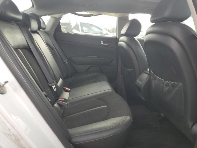 5XXGT4L35JG244939 - 2018 KIA OPTIMA LX WHITE photo 10