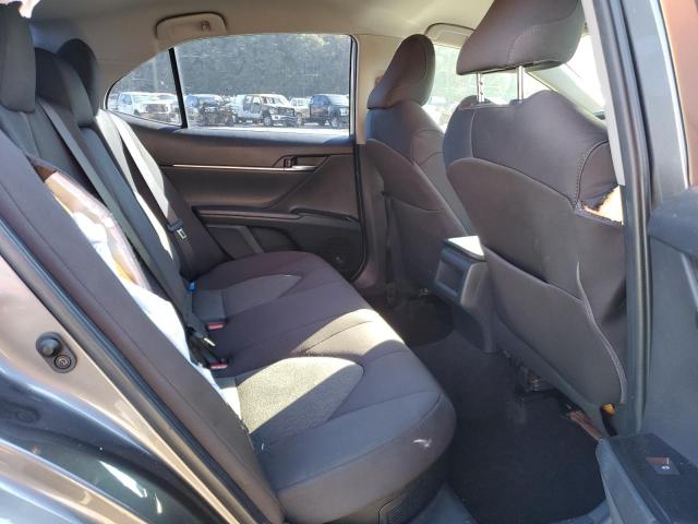 4T1B31HK5KU515773 - 2019 TOYOTA CAMRY LE ნაცრისფერი ფოტო 10