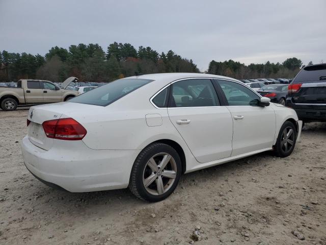 1VWBP7A37DC087449 - 2013 VOLKSWAGEN PASSAT SE WHITE photo 3