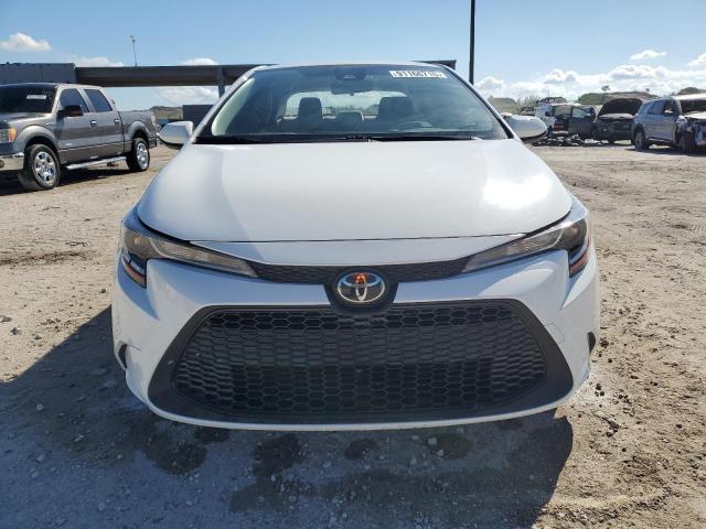 JTDVPMAE2N3021473 - 2022 TOYOTA COROLLA LE თეთრი ფოტო 5