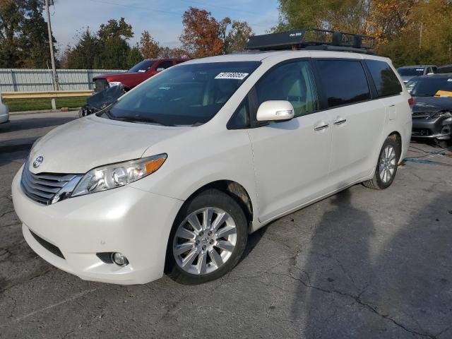 2013 TOYOTA SIENNA XLE, 