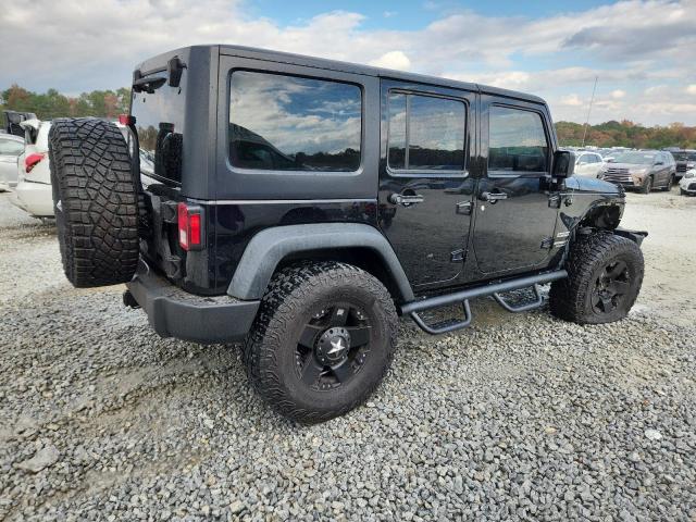 1C4BJWDG8HL730815 - 2017 JEEP WRANGLER U SPORT BLACK photo 3