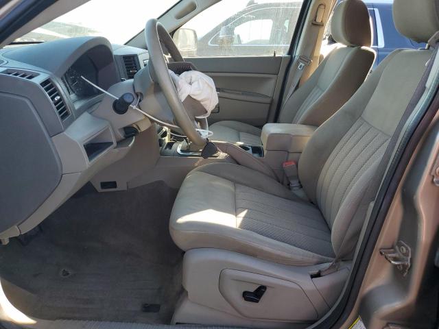 1J4GR48K85C629829 - 2005 JEEP GRAND CHER LAREDO TAN photo 7