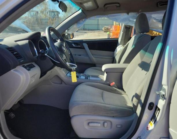 5TDBK3EH6CS154491 - 2012 TOYOTA HIGHLANDER BASE Biały zdjęcie 7