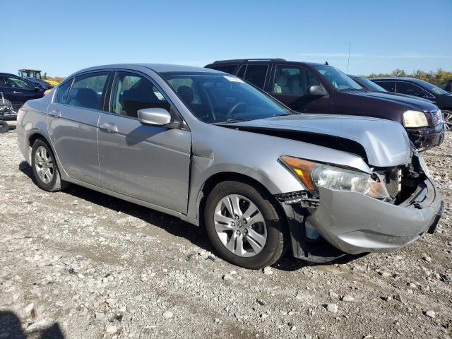 1HGCP26409A187666 - 2009 HONDA ACCORD LXP SILVER photo 4