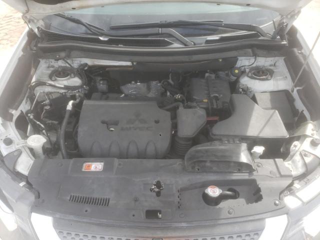JA4AD3A39LZ019546 - 2020 MITSUBISHI OUTLANDER SE WHITE photo 12