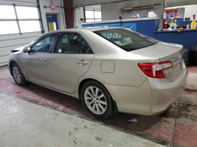 4T1BK1FK2DU532832 - 2013 TOYOTA CAMRY SE TAN photo 2