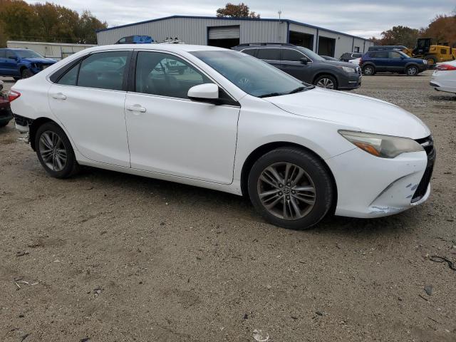 4T1BF1FK7GU528106 - 2016 TOYOTA CAMRY LE WHITE photo 4