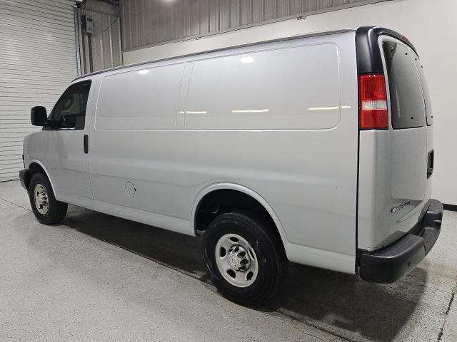 1GCWGAFPXR1100548 - 2024 CHEVROLET EXPRESS G2 灰色 照片 2