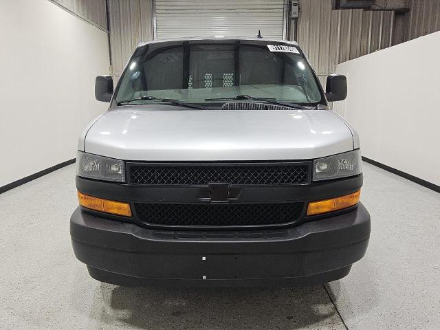 1GCWGAFPXR1100548 - 2024 CHEVROLET EXPRESS G2 灰色 照片 5