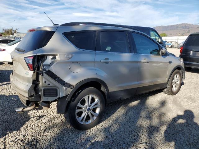 1FMCU0GD9JUA57247 - 2018 FORD ESCAPE SE თაფლისფერი ფოტო 3