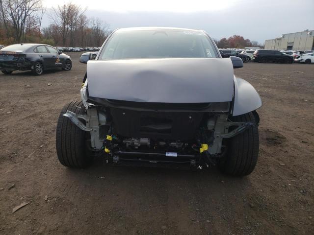 7SAYGDED5TA470712 - 2026 TESLA MODEL Y GRAY photo 5