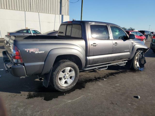 5TFJU4GN1DX046676 - 2013 TOYOTA TACOMA DOUBLE CAB PRERUNNER GRAY photo 3