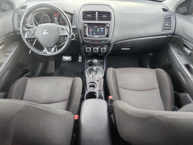 JA4AP3AU4HZ066796 - 2017 MITSUBISHI OUTLANDER ES SILVER photo 8