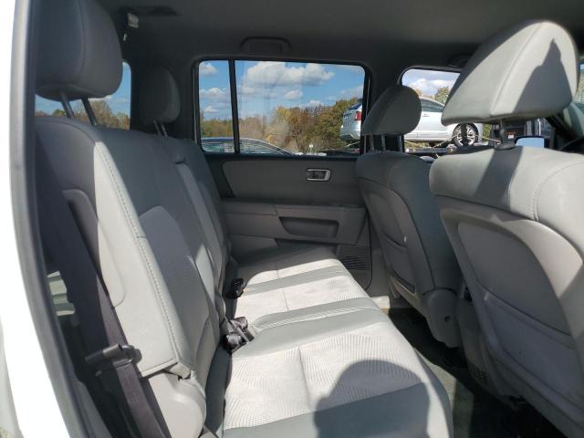 5FNYF3H22DB042878 - 2013 HONDA PILOT LX თეთრი ფოტო 11