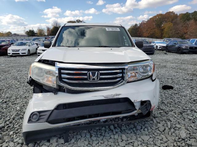 5FNYF3H22DB042878 - 2013 HONDA PILOT LX თეთრი ფოტო 5