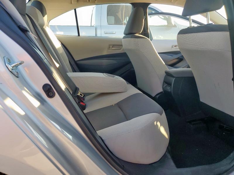 5YFB4MDE8PP012293 - 2023 TOYOTA COROLLA LE Silber Foto 10