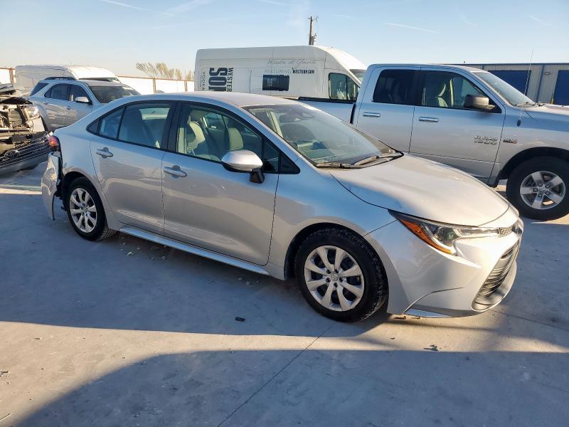 5YFB4MDE8PP012293 - 2023 TOYOTA COROLLA LE Silber Foto 4