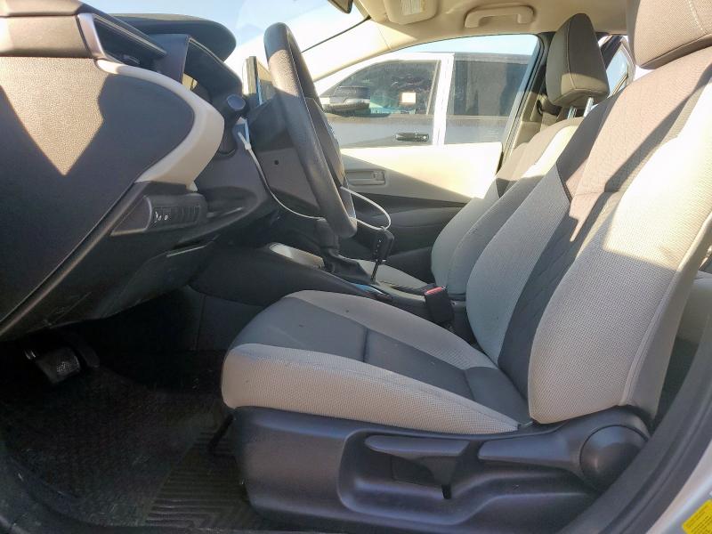 5YFB4MDE8PP012293 - 2023 TOYOTA COROLLA LE Silber Foto 7