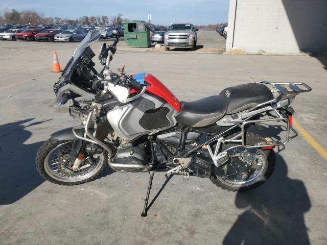 WB10A1200GZ665192 - 2016 BMW R1200 GS ADVENTURE RED photo 3
