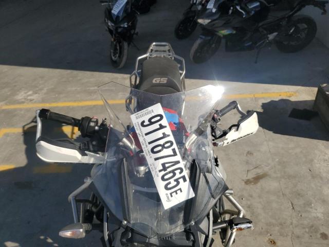 WB10A1200GZ665192 - 2016 BMW R1200 GS ADVENTURE RED photo 5