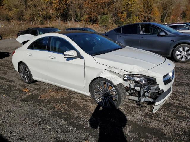 WDDSJ4GB0JN588450 - 2018 MERCEDES-BENZ CLA 250 4MATIC WHITE photo 4