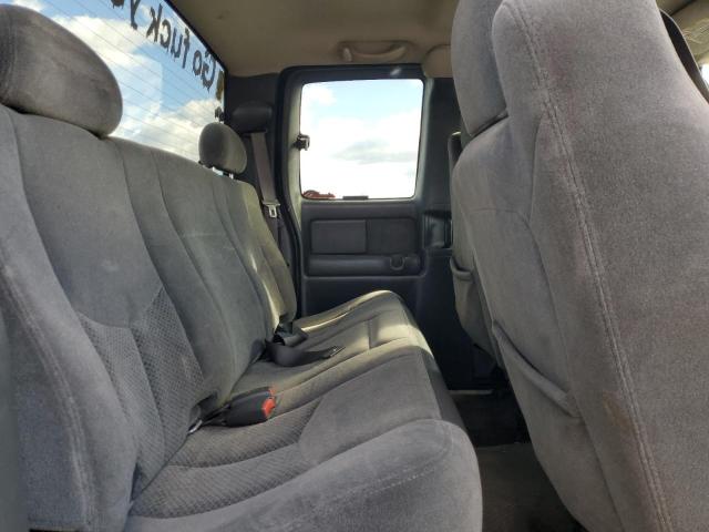 1GCHK29205E216941 - 2005 CHEVROLET SILVERADO K2500 HEAVY DUTY TWO TONE photo 10