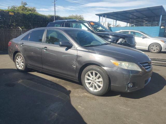 4T1BK3EK1BU613203 - 2011 TOYOTA CAMRY SE CHARCOAL photo 4