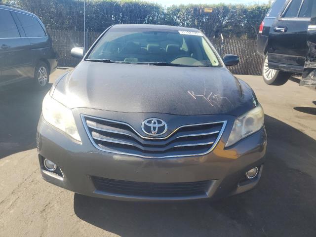 4T1BK3EK1BU613203 - 2011 TOYOTA CAMRY SE CHARCOAL photo 5