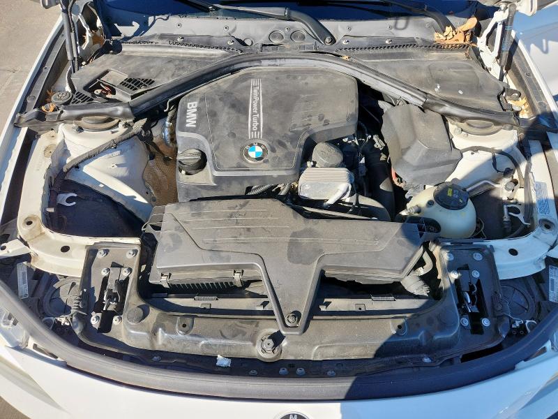 WBA3C3G53FNS73157 - 2015 BMW 320 I XDRIVE WHITE photo 11