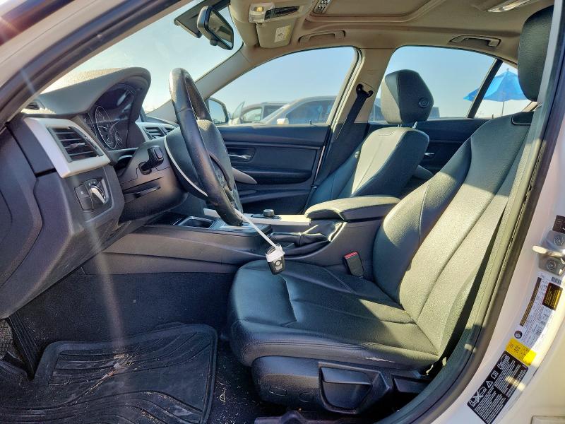 WBA3C3G53FNS73157 - 2015 BMW 320 I XDRIVE WHITE photo 7