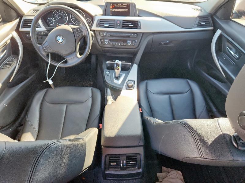 WBA3C3G53FNS73157 - 2015 BMW 320 I XDRIVE WHITE photo 8