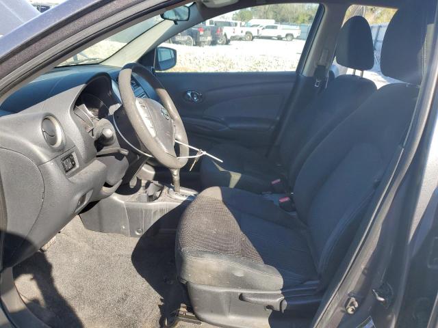 3N1CN7AP1GL880046 - 2016 NISSAN VERSA S GRAY photo 7