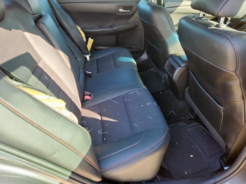 4T1BF1FK4HU331346 - 2017 TOYOTA CAMRY LE GRAY photo 10