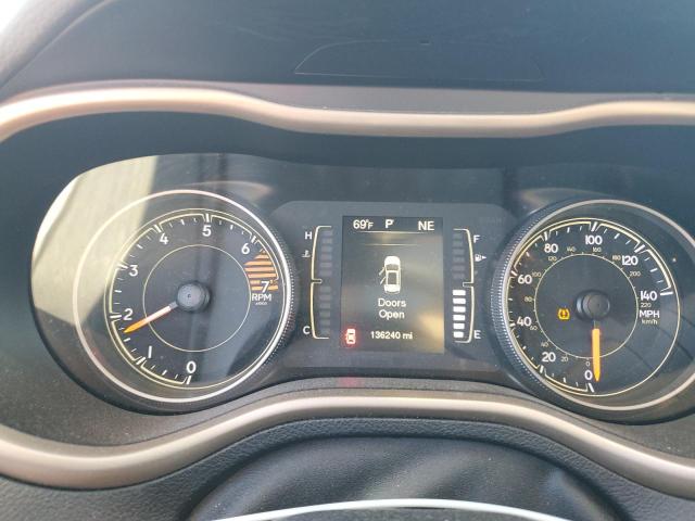 1C4PJMCB7HW564396 - 2017 JEEP CHEROKEE LATITUDE GRAY photo 9