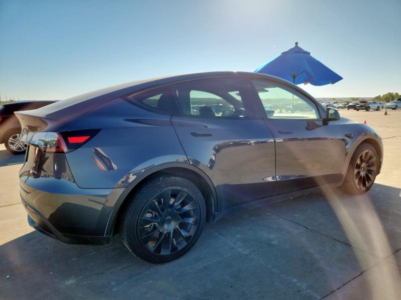 5YJYGAEE9MF207809 - 2021 TESLA MODEL Y GRAY photo 3