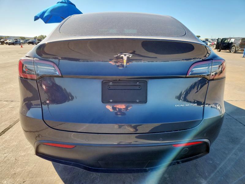 5YJYGAEE9MF207809 - 2021 TESLA MODEL Y GRAY photo 6