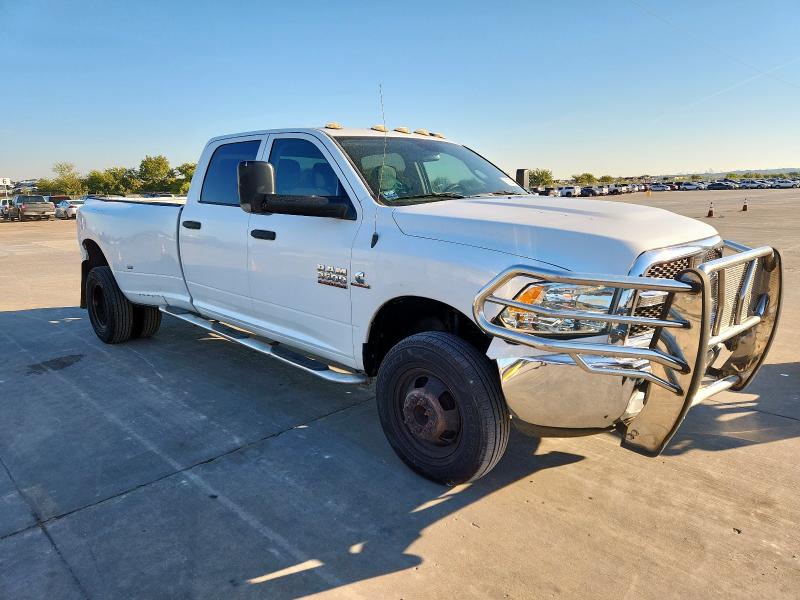 3C63RRGL3GG296605 - 2016 RAM 3500 ST Weiß Foto 4