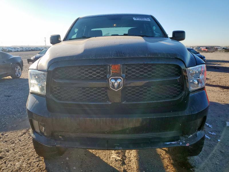 1C6RR7KT9JS155365 - 2018 RAM 1500 ST BLACK photo 5